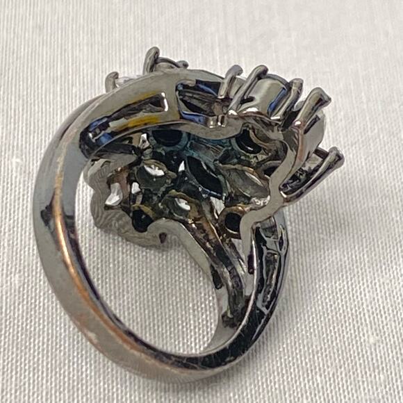 Gun Metal Ring With Balck Clear Round And Marquise Bouquet of Stones - Picture 4 of 10